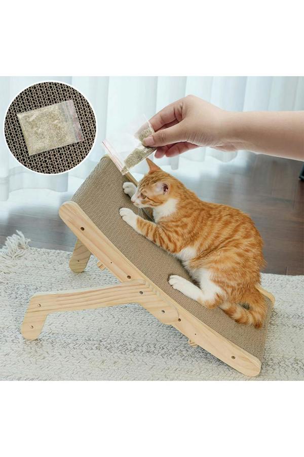 Living and Home 43.5cm x 25cm Versatile Reusable Cat Scratcher Bed