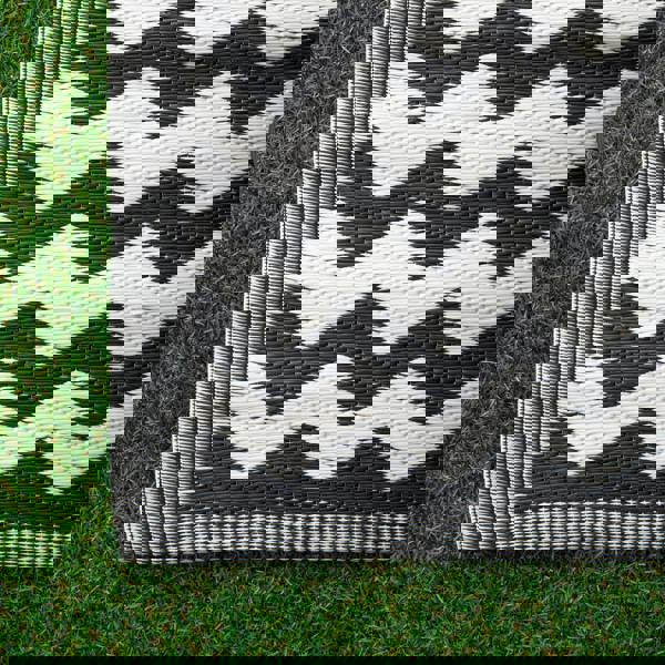 Samuel Alexander 1.5m x 2.1m Atlantis Large Outdoor Alfresco Patio Rug Mat in Onyx