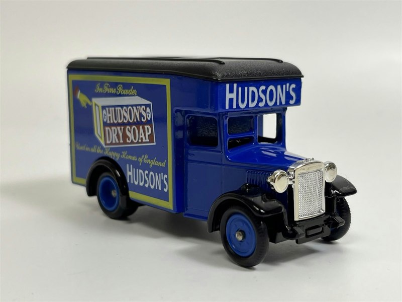 MCSlots Chevrolet Van 1934 Ellimans Embrocation Days Gone Lledo 21031D B4