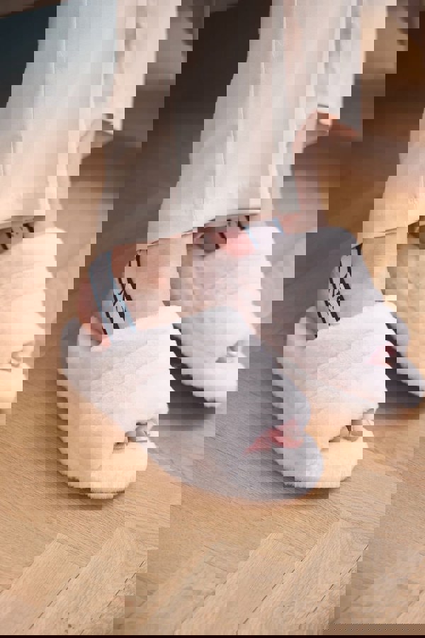 Tony Slippers Nature