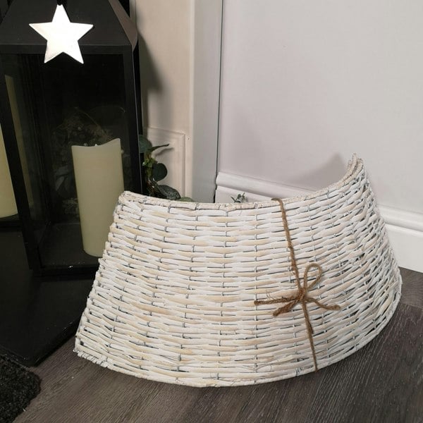 Samuel Alexander 40/58cm Samuel Alexander KD Willow Christmas Tree Skirt Wicker Rattan- Medium White Wash