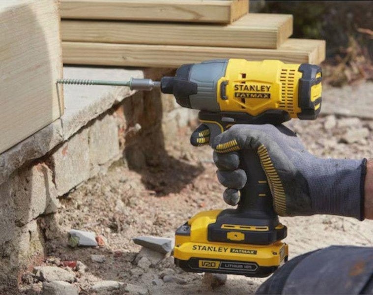 Stanley Fatmax SFMCF800C2K-GB 18V Li-Ion Impact Driver 2 x 1.5ah Batteries