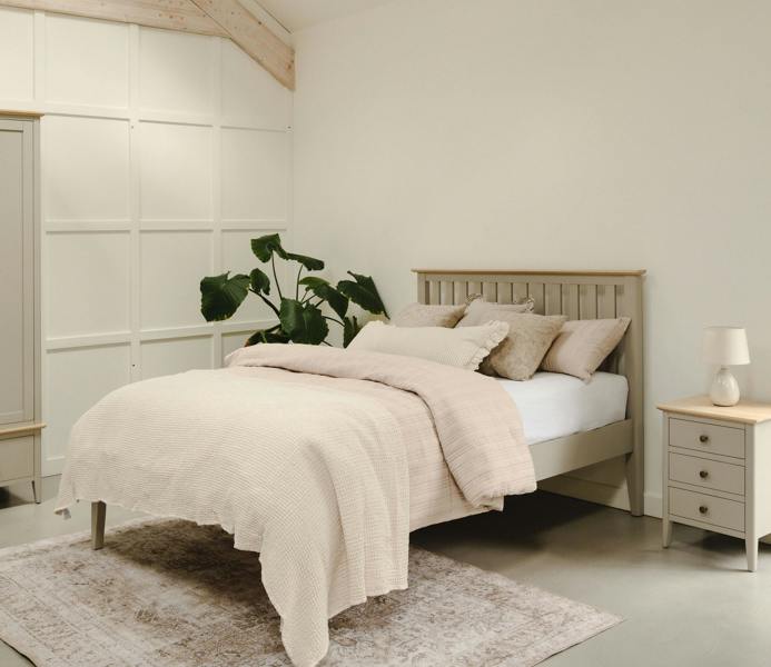 Pembroke Bed Frame with Slatted Headboard Double 4ft6 King 5ft