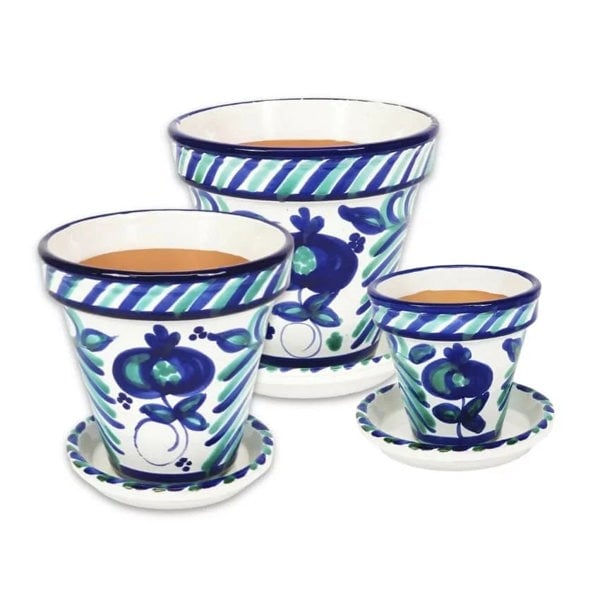 Classic Plant Pots with Drainage Plates - Set of 3