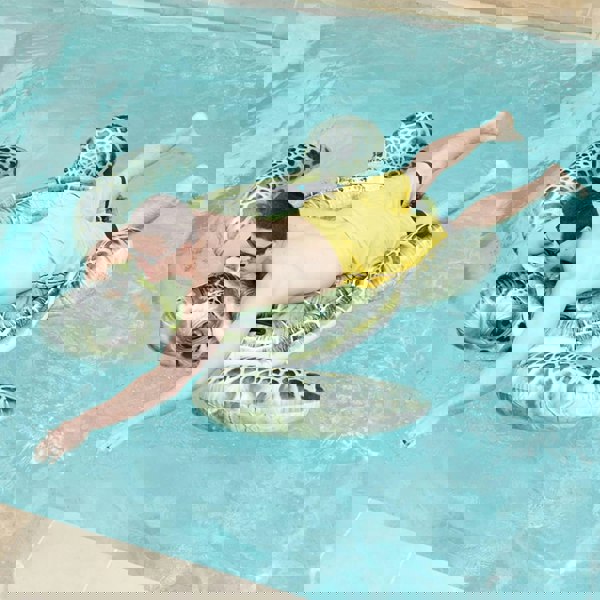 Inflatable Realistic Sea Turtle Ride-On – Multicolored Pool Float with 2 Handles