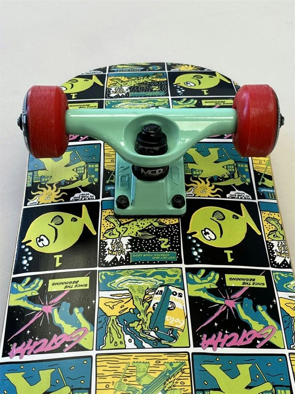 Gotcha Skateboard Gotcha Close Call Skateboard 31 Inch