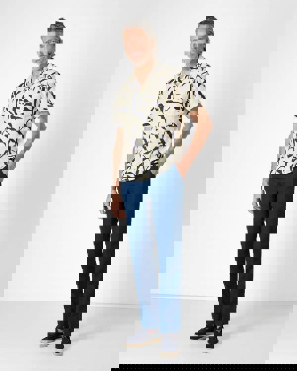 Oliver Sweeney Ravenshead Mens Leaf Print Short Sleeved Shirt - Ecru