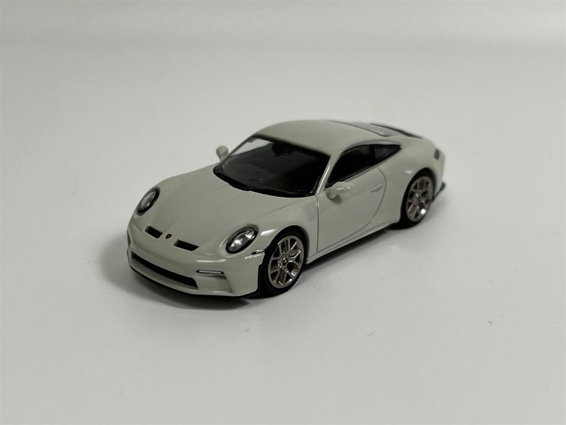 Mini GT Porsche 911 GT3 Touring Crayon White RHD 1:64 Mini GT MGT00675R