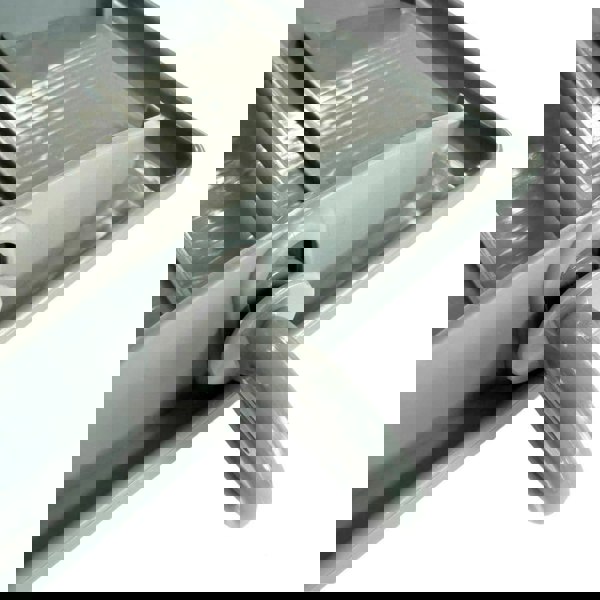 OLPRO Caravan Jack Pads with Pins (Pack of 4) - close up of pin