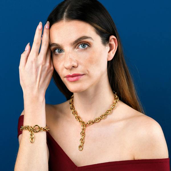 namana Chunky Gold Necklace with Oval Links for Women in Stainless Steel