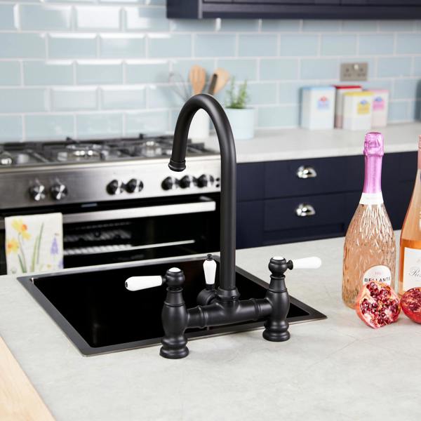 Flode klas | Traditional Bridge Style 3 in 1 Instant Boiling Tap | White Ceramic Levers | Matt Black Finish