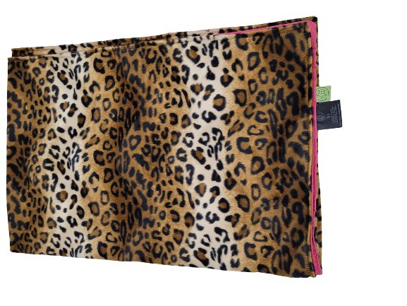 Made in the Mill Water Resistant Cosy Fleece Blanket – Brown Leopard Print