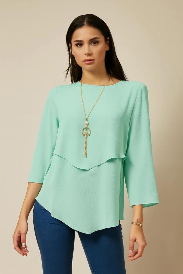 Hoxton Gal 3/4 Sleeve Relaxed Layered Top With Necklace