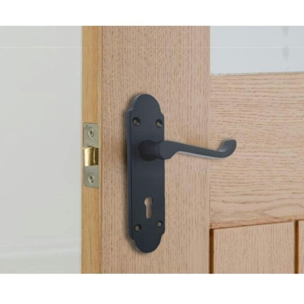 EDH Door Hardware Epsom Matt Black Door Handles, Internal Handles with Bathroom Sash Lock 170mm 2 Pairs