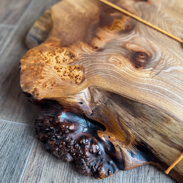 Giraffes & Craftz XL Live Edge Scottish Elm Chopping Board - James Martin Style Chopping Block