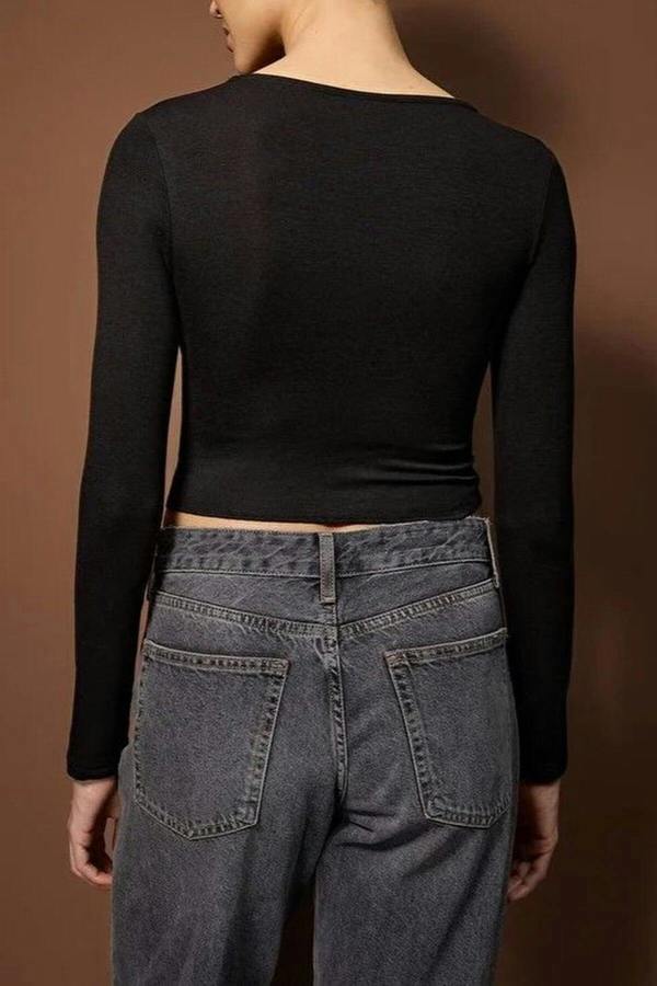 WOVCOR Asymmetrical Fitted Knit Blouse with Accessory Detail