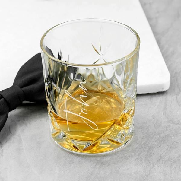 Personalised Crystal Whisky Tumbler - close-up detail