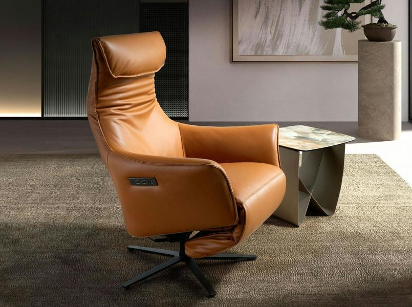 Angel Cerdá Brown Leather Swivel Armchair 5137