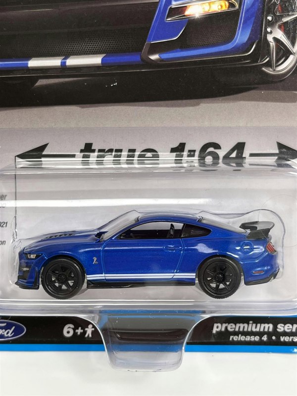 Autoworld 2021 Shelby GT500 Carbon Fibre Track Pack Velocity Blue 1:64 Autoworld AW64382A