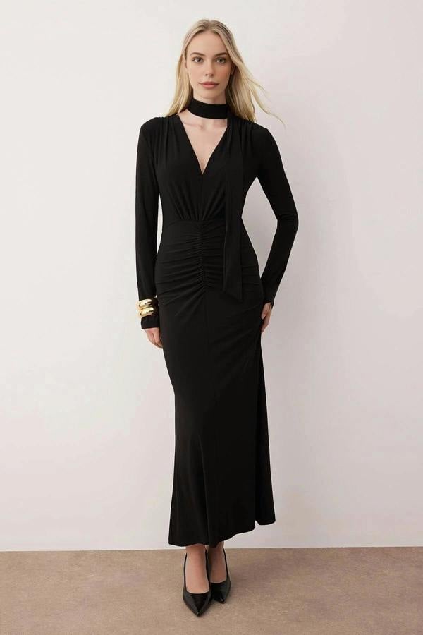 WOVCOR V-Neck A-line Maxi Knitted Dress with Scarf Detail