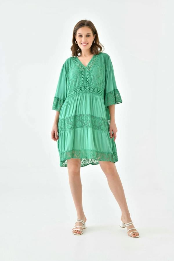 Hoxton Gal Oversized 3/4 Sleeves Lace Detailed V Neck Mini Dress in Green