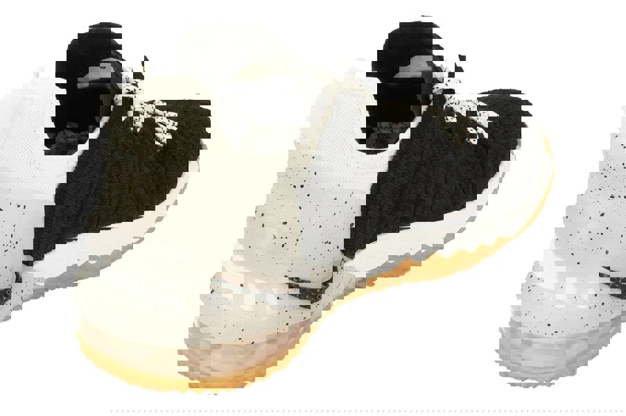 Nike Lebron Xviii GS Basketball Trainers Cw2760  007 - Black White Gum Med Brown 007 - Photo 2