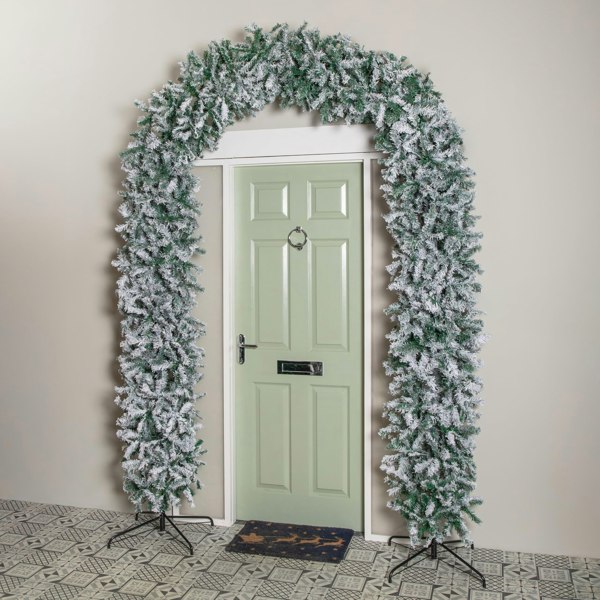 Samuel Alexander 8ft (2.55m) Samuel Alexander Single Door Snow Flocked Christmas Tree Arch with 2000 Tips