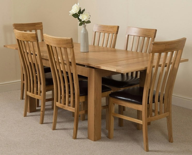 That's Furniture Richmond Medium Oak Extendable Dining Table with Harvard Oak Chairs