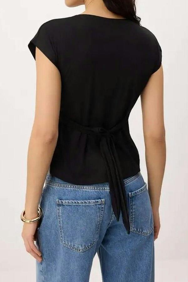 WOVCOR Fitted V-Neck Button-Down Short-Sleeved Soft Knit Blouse
