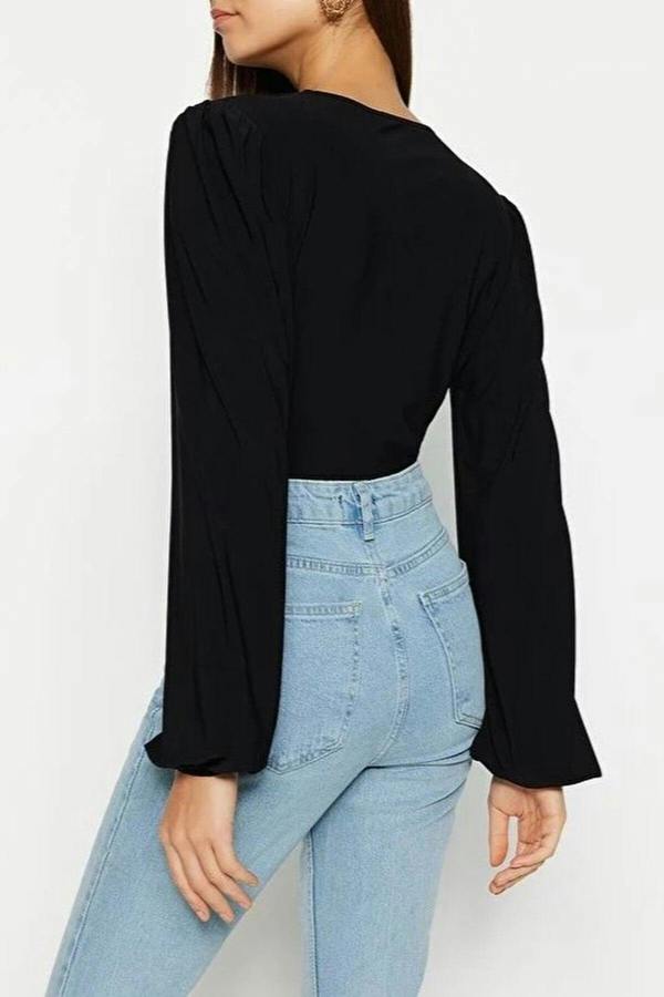 WOVCOR Balloon Sleeve V-Neck Fitted Flexible Knit Bodysuit