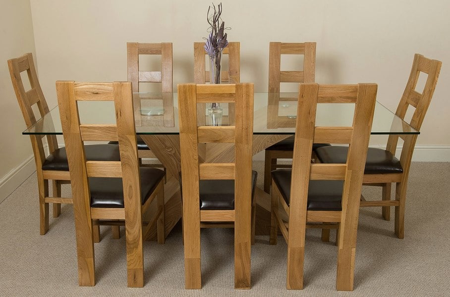 That's Furniture Valencia Oak Large Glass Dining Table & Yale Oak Chairs