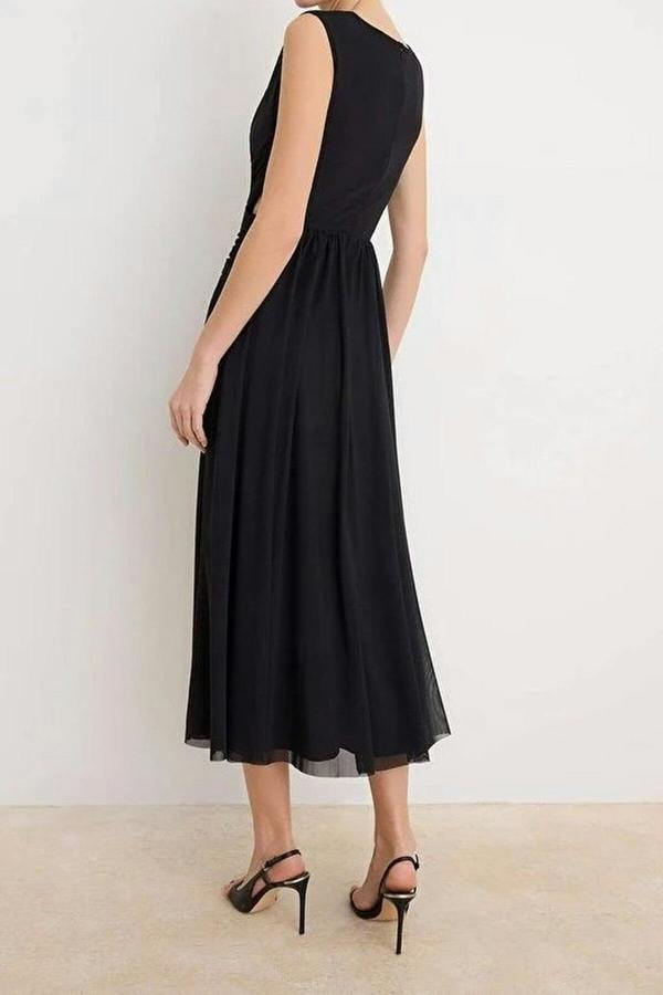 WOVCOR Flowy Tulle Dress with A-Line and Cut Out Detail