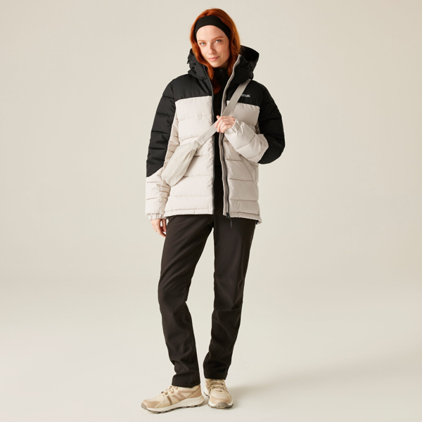 Regatta Womens Aldthorn Quilted Jacket - Perfectly Pale/Black