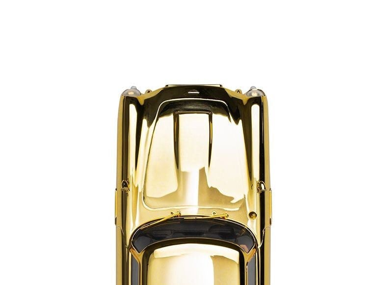 Scalextric James Bond 007 Aston Martin DB5 Goldfinger 60th Anniversary Gold Edition 1:32 Scalextric C4550A