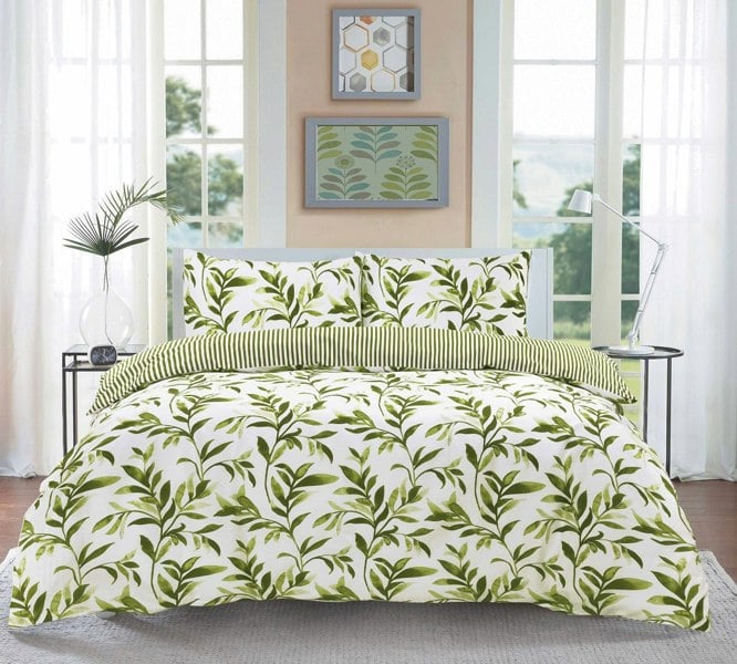 HomeSpace Direct Ellie Green Watercolour Leaves Duvet Cover Set Reversible