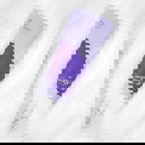 Onion Extract Infused Cleansing for Fresh Skin - Isntree Cleansing Foam