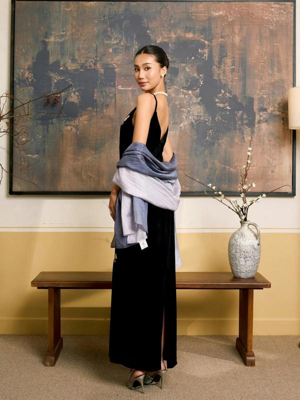 Grey & White Ombré Silk Scarf – Hand-Dyed Mulberry Silk, Headscarf & Office Wrap