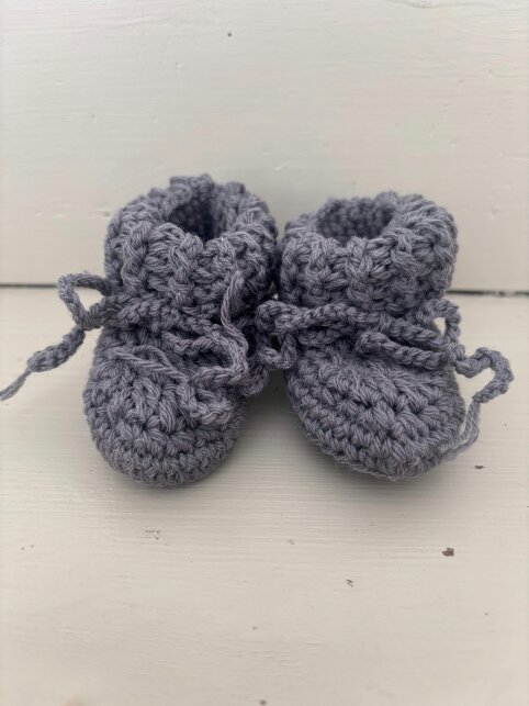 Gooseberry Fool Wool Baby Booties - Dark Grey