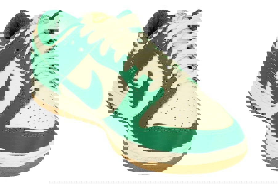 Nike Womens Dunk Low Trainers Fb7173  131 - Sail Malachite Sail 131 - Photo 3