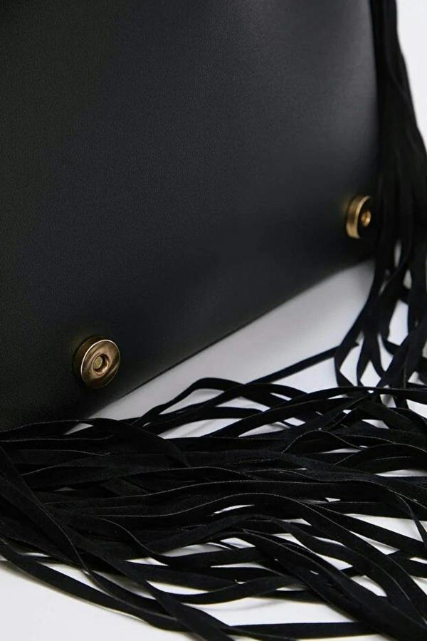 WOVCOR Women's Shoulder and Handbag with Tassel Detail