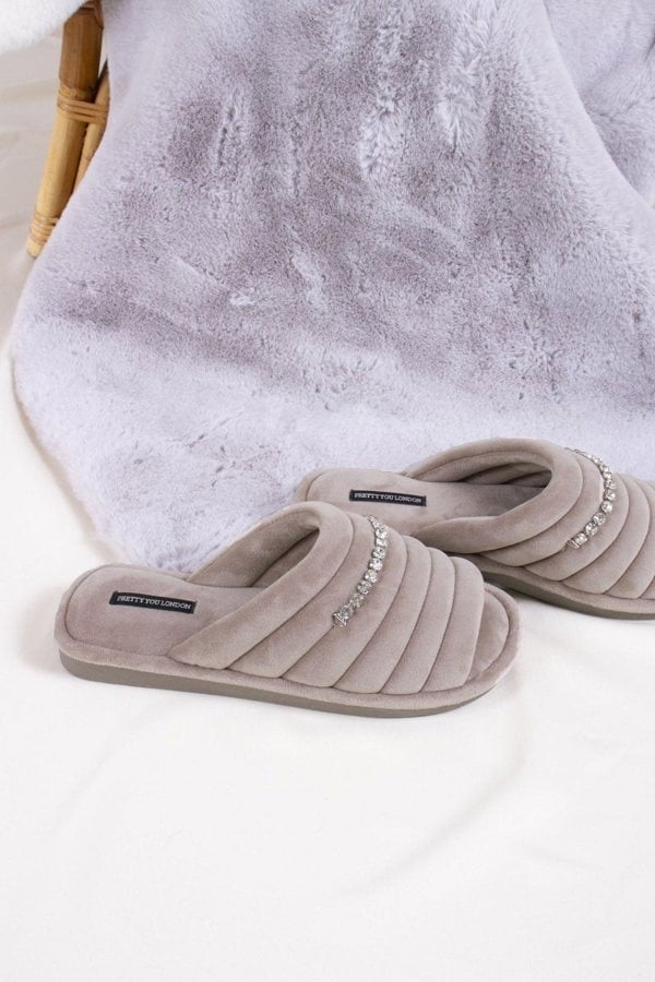 Frankie in MinkSlippers