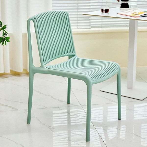 Weilai Concept Upton Plastic Dining Chair