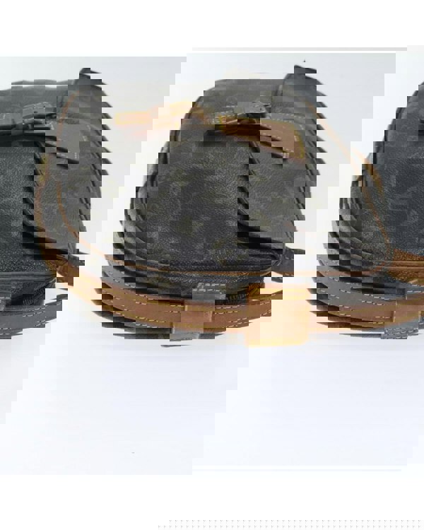 193973372.jpg