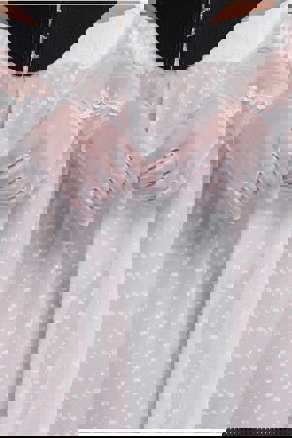 Floral Embroidered Mesh Gloves AC12