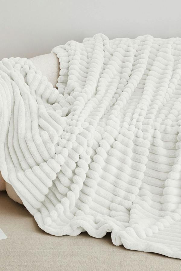 Ezysleep Super Soft Luxury Faux Fur Box Throw
