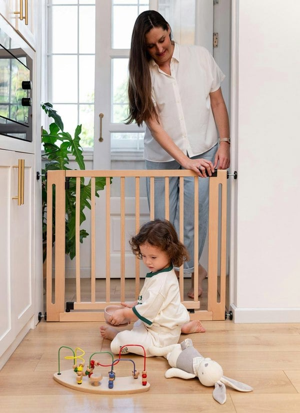 Safetots Wooden Elegance Gate, Natural, 87cm - 95cm, Pressure Fit Safety Gate, 65cm Extra Wide Doorway, Easy Installation