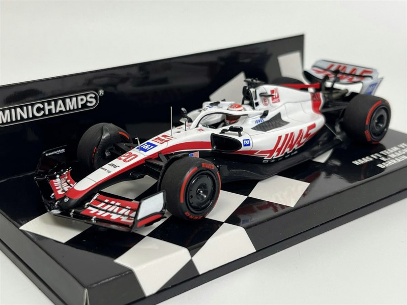 Minichamps Kevin Magnussen Haas F1 Team VF-22 Bahrain GP 2022 1:43 Scale 417220120