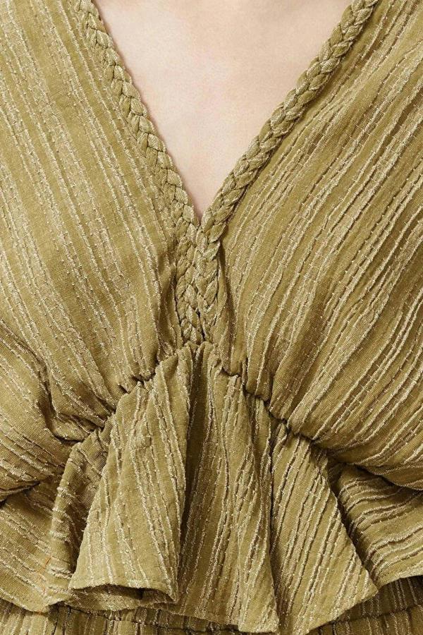Textured Fabric Ruffled Woven
