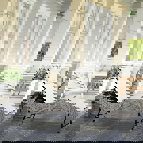 Single Rattan Lounger (Non-Simple)