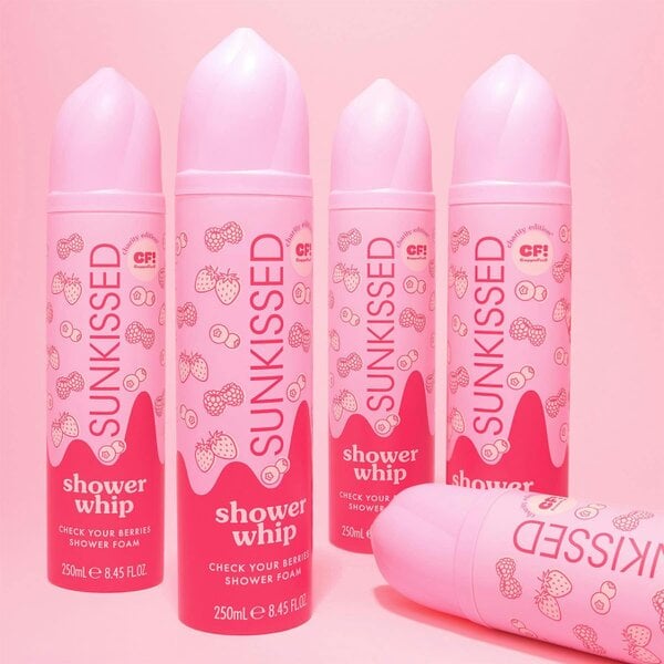 Sunkissed x CoppaFeel! Shower Whip Foam Check Your Berries 250ml